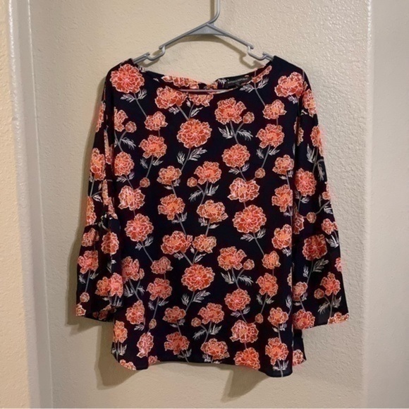 Banana Republic Factory Tops - Banana Republic floral blouse